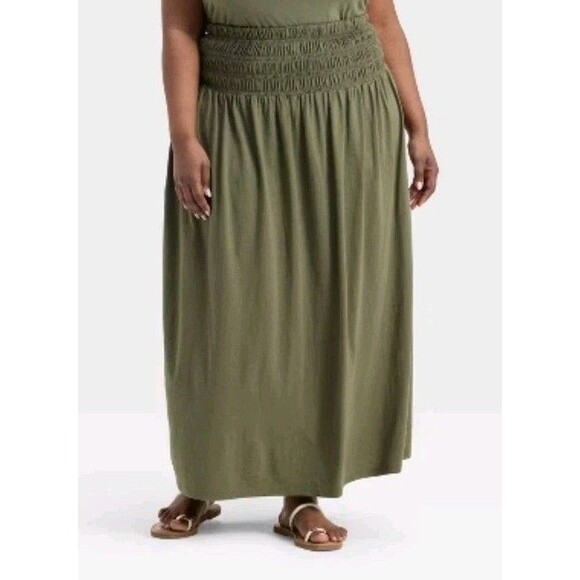 Universal Thread Womens Knit Smocked Maxi A-Line Skirt Size 4x Mountain Green - Picture 1 of 15